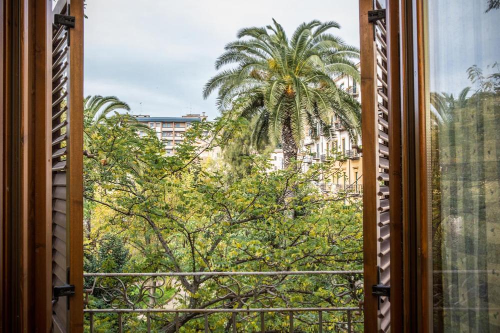 Palazzo Cosentino Bed & Breakfast Caltanissetta Exterior photo
