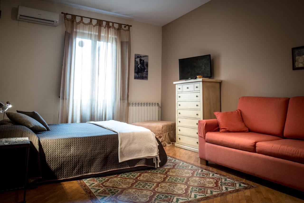 Palazzo Cosentino Bed & Breakfast Caltanissetta Exterior photo